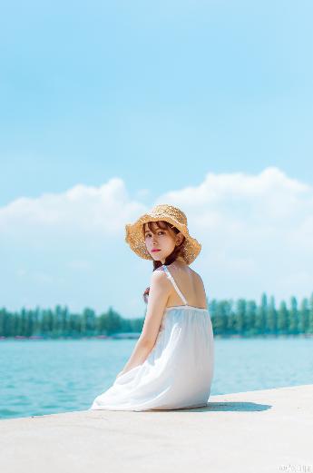 共享女儿小诗1～10章的背景资料